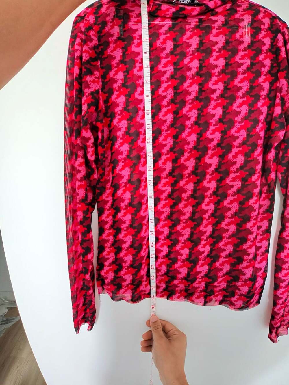 AFRM Los Angeles Pink and Black Houndstooth Mesh Long Sleeve Mock Neck Top XL - Picture 5 of 9